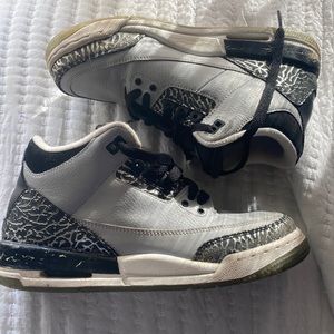Retro Jordan 3 Wolf Grey Boys 6.5 (women’s 8) —  398614-004
